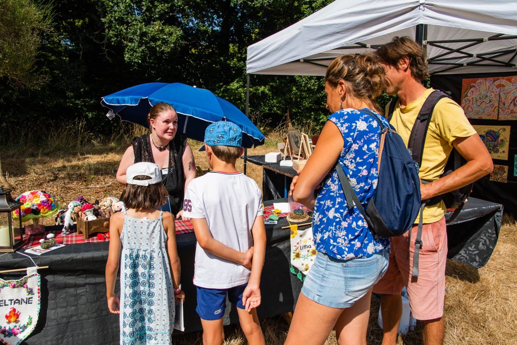 Myosotis-shop-Stand-Fete-de-la-Pleine-Lune-2022