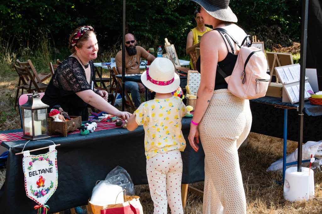 Myosotis-shop-Stand-Fete-de-la-Pleine-Lune-2022-2