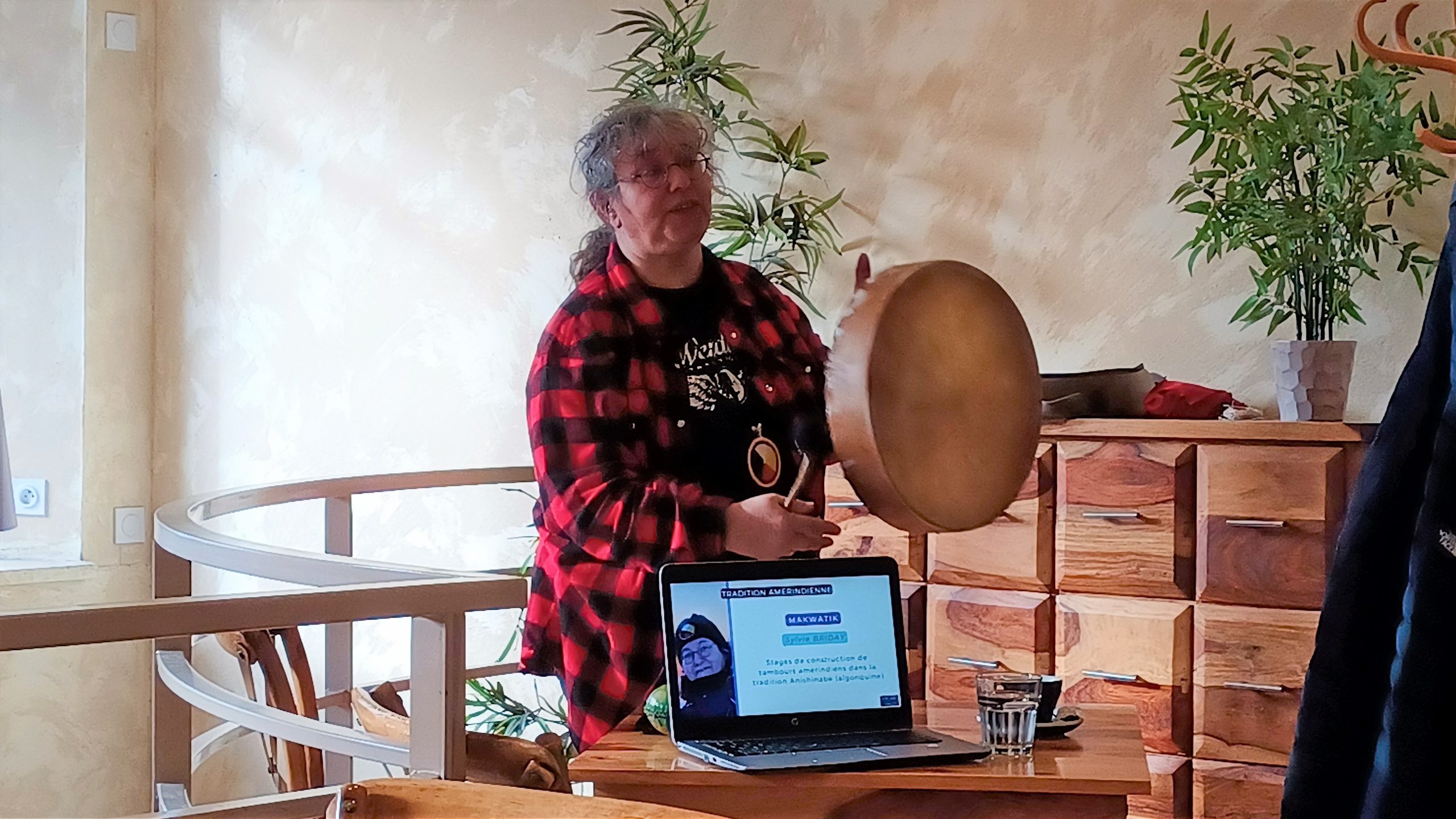 Ateliers-Pleine-Lune-Culture-et-tradition-amérindienne-Lannion-2