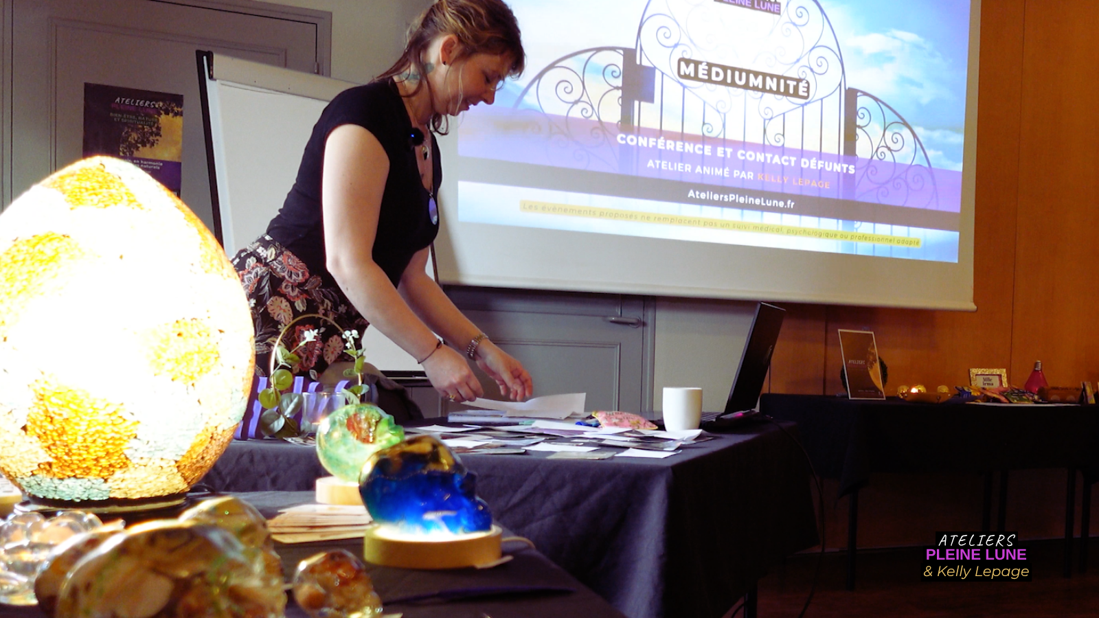 Atelier mediumnité Kelly Lepage - Ateliers Pleine Lune 8